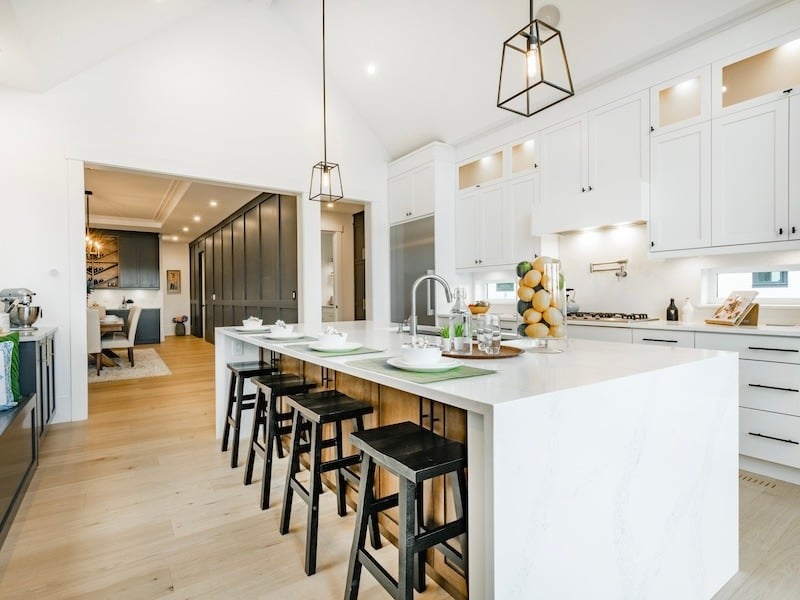 10 Beautiful Kitchen Island Designs - Waterfall