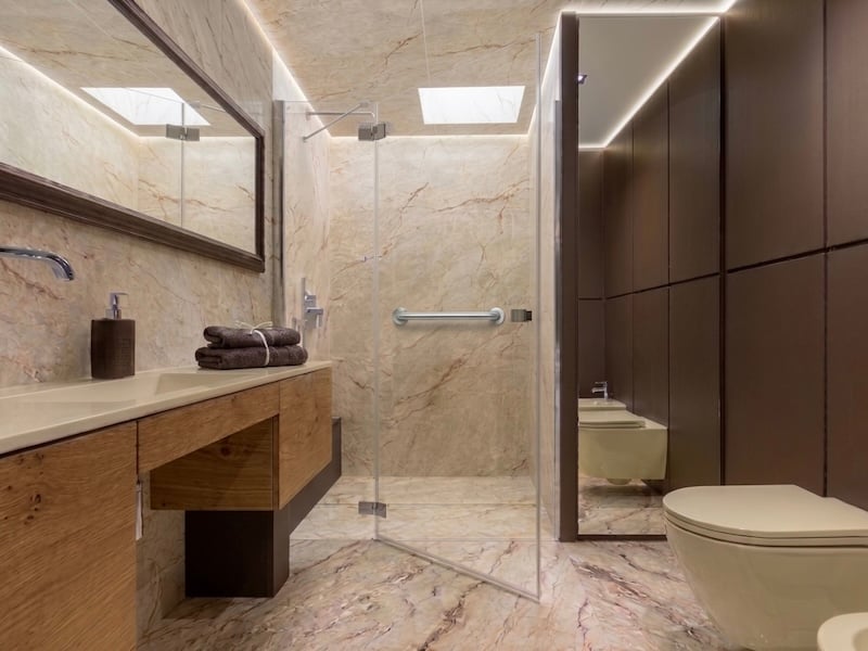 10 Hottest Trends In Bathroom Design - Universal Design with Grab Bar