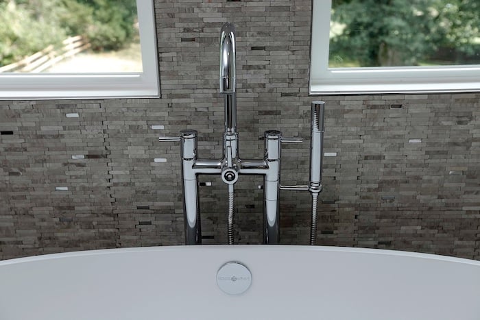 10 New Trends In Bathroom Tile Design - 8.jpeg