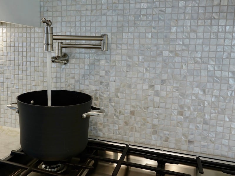Home Remodeling Design Tips For Accessibility And Aging In Place - Cooktop