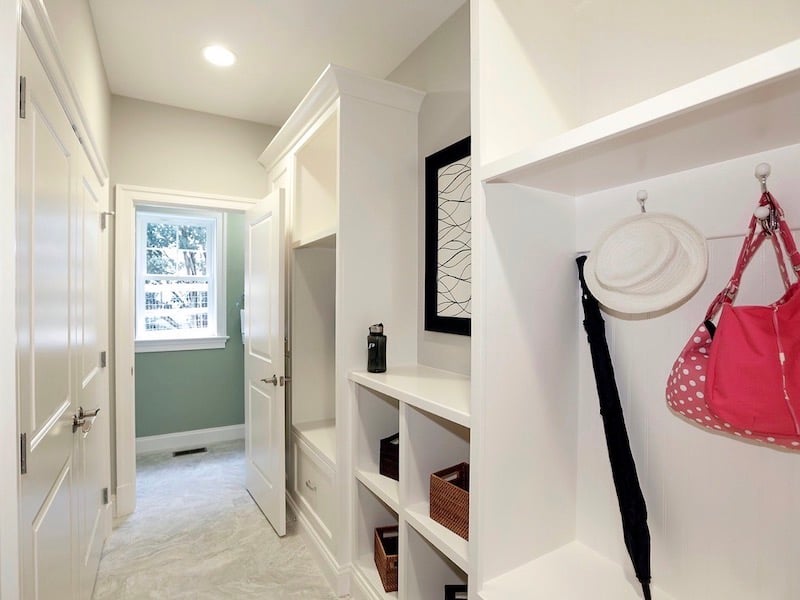 How To Design The Perfect Mudroom For Your Home-8