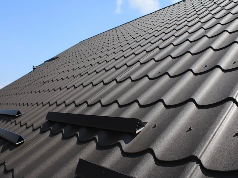 Our Complete Guide To Roofing Materials For Your Home - Metal - 2