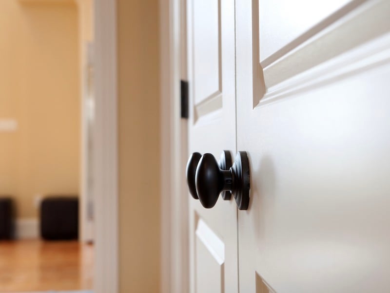 Tips For Selecting The Right Hardware For Your Interior Doors - Black
