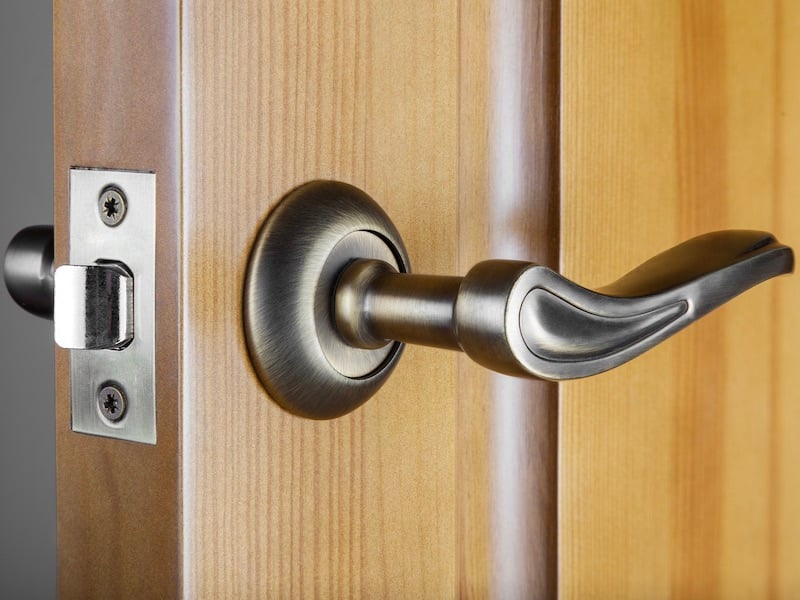 Tips For Selecting The Right Hardware For Your Interior Doors - Types