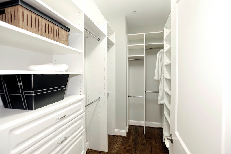 7_Amazing_Highly_Organized_Closets_That_Will_Inspire_You_6.jpeg